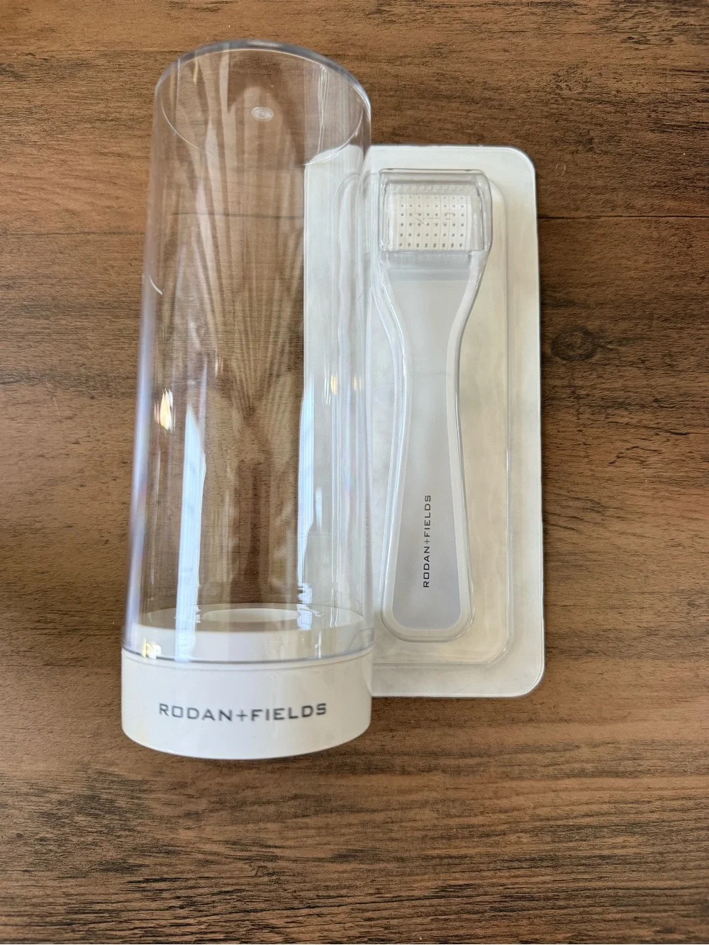🆕 Rodan + Fields AMP MD Microneedling Derma Roller REDEFINE